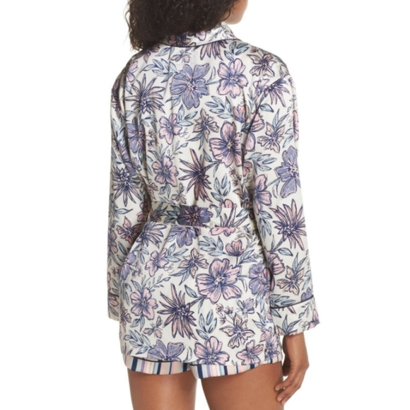 Sam Edelman Robe - Picture 2 of 6